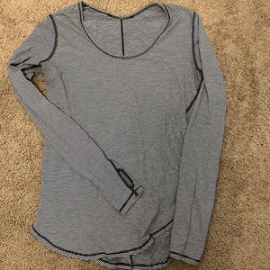 Lululemon Tee